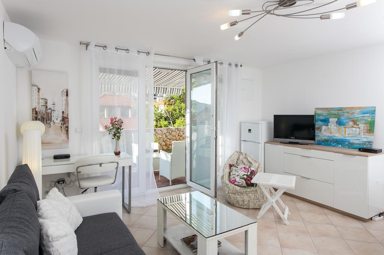 flyin.com