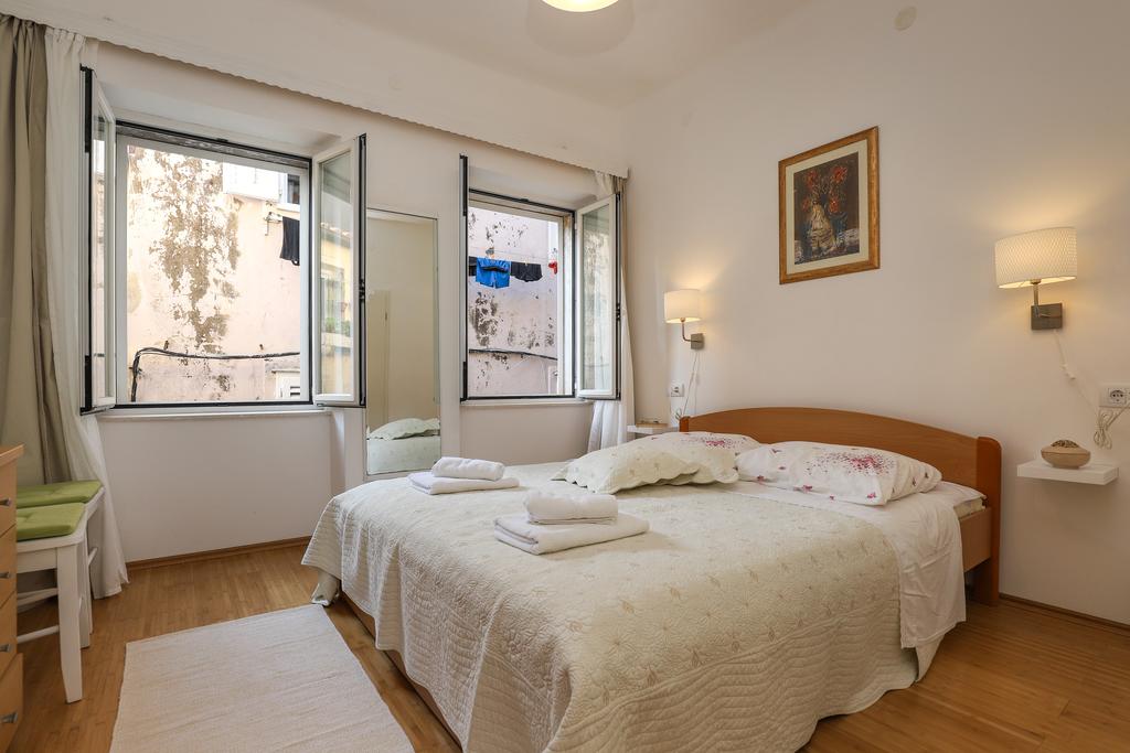 Apartment Nina - Old Town