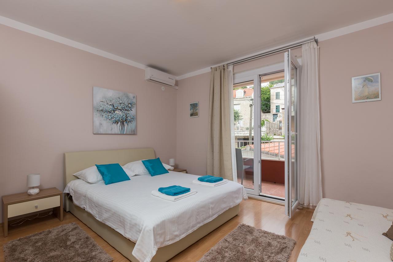 فاميلي هاوس  نوزيكا