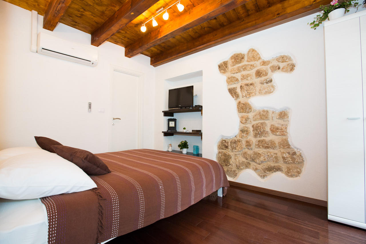 استوديو دوزيفيتش 1