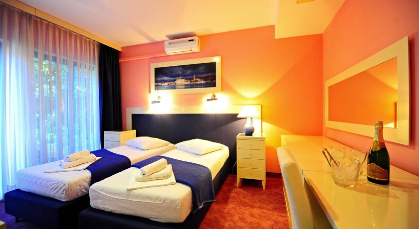 بيت شباب زفونكاك