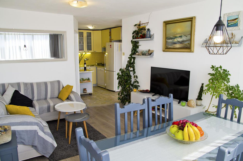 شقق فيرولي بيتش