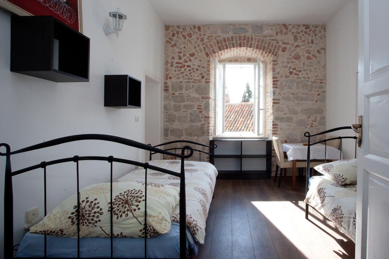 flyin.com
