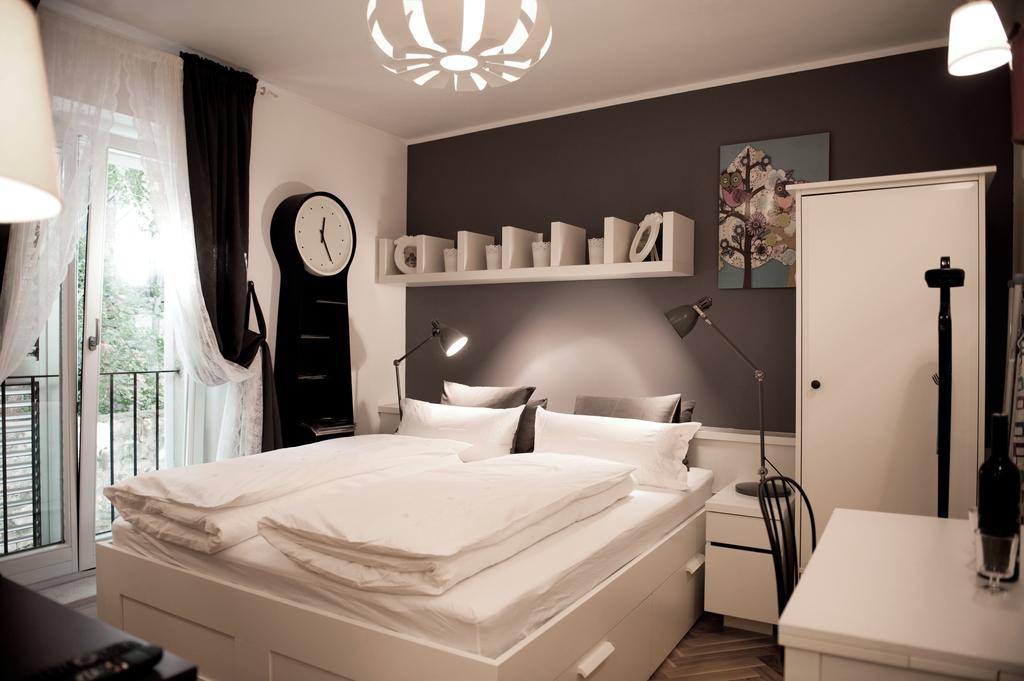 استديوهات ام كية