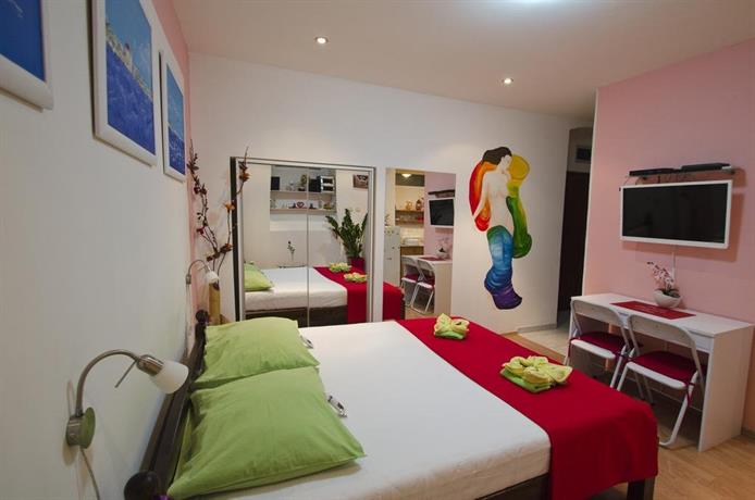 استوديو فينيرا