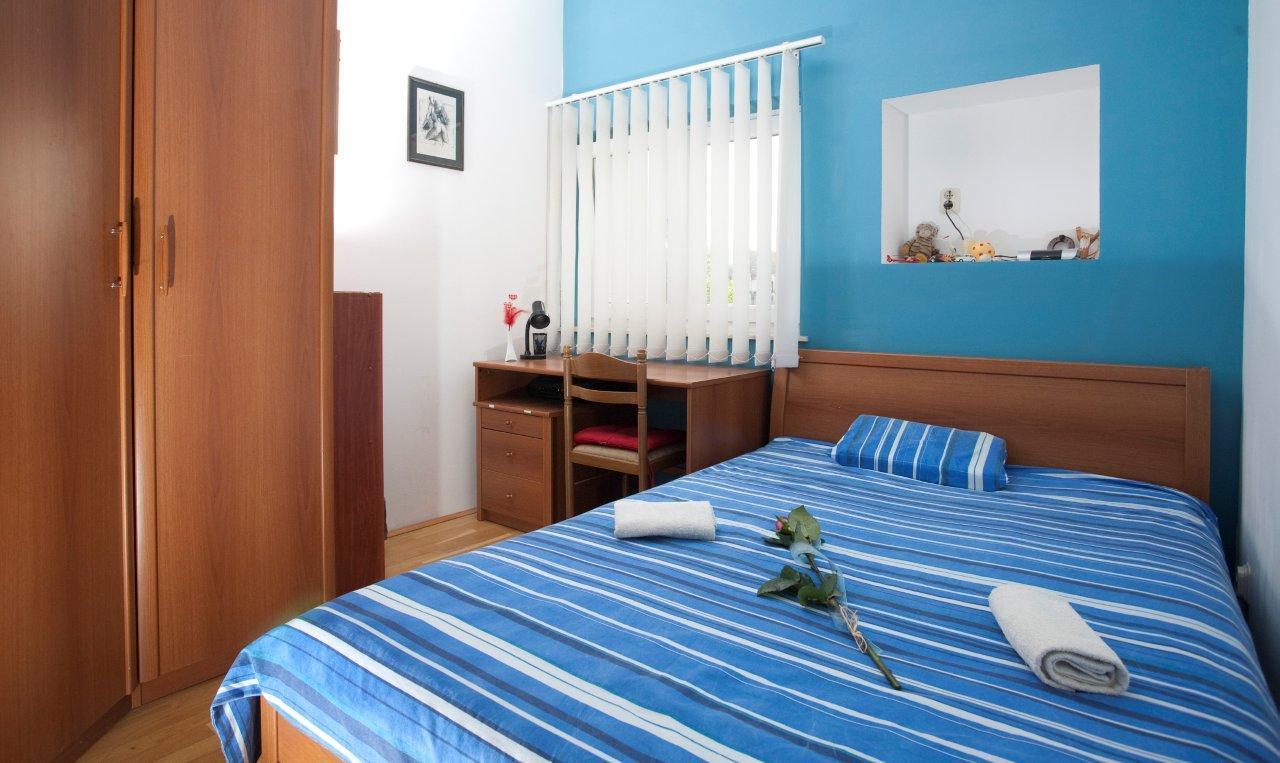 شقة ألدو بي