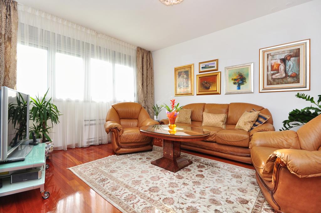 شقة ام و ال لوكس