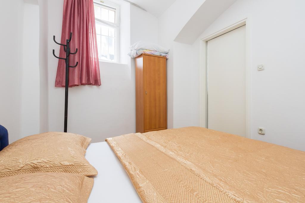 شقة باوك سبليت