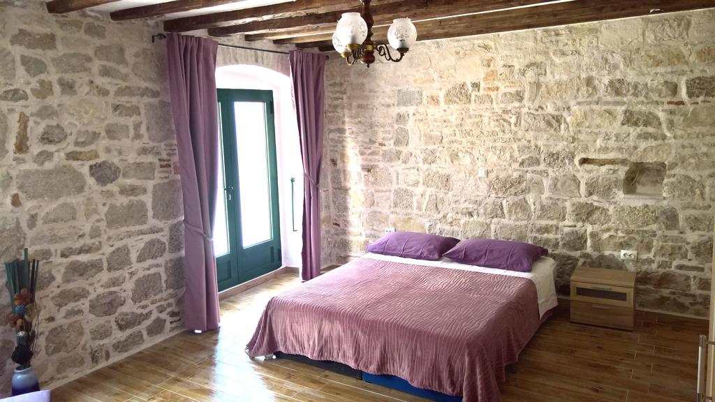 شقة فرانيسيفك