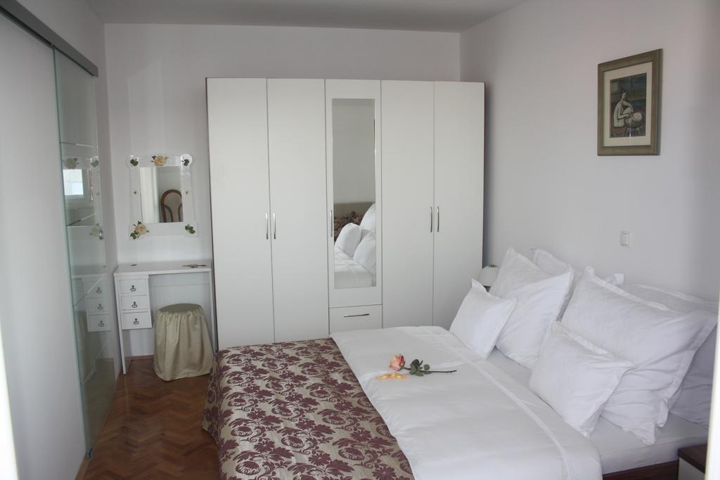  شقة بيرونيكا