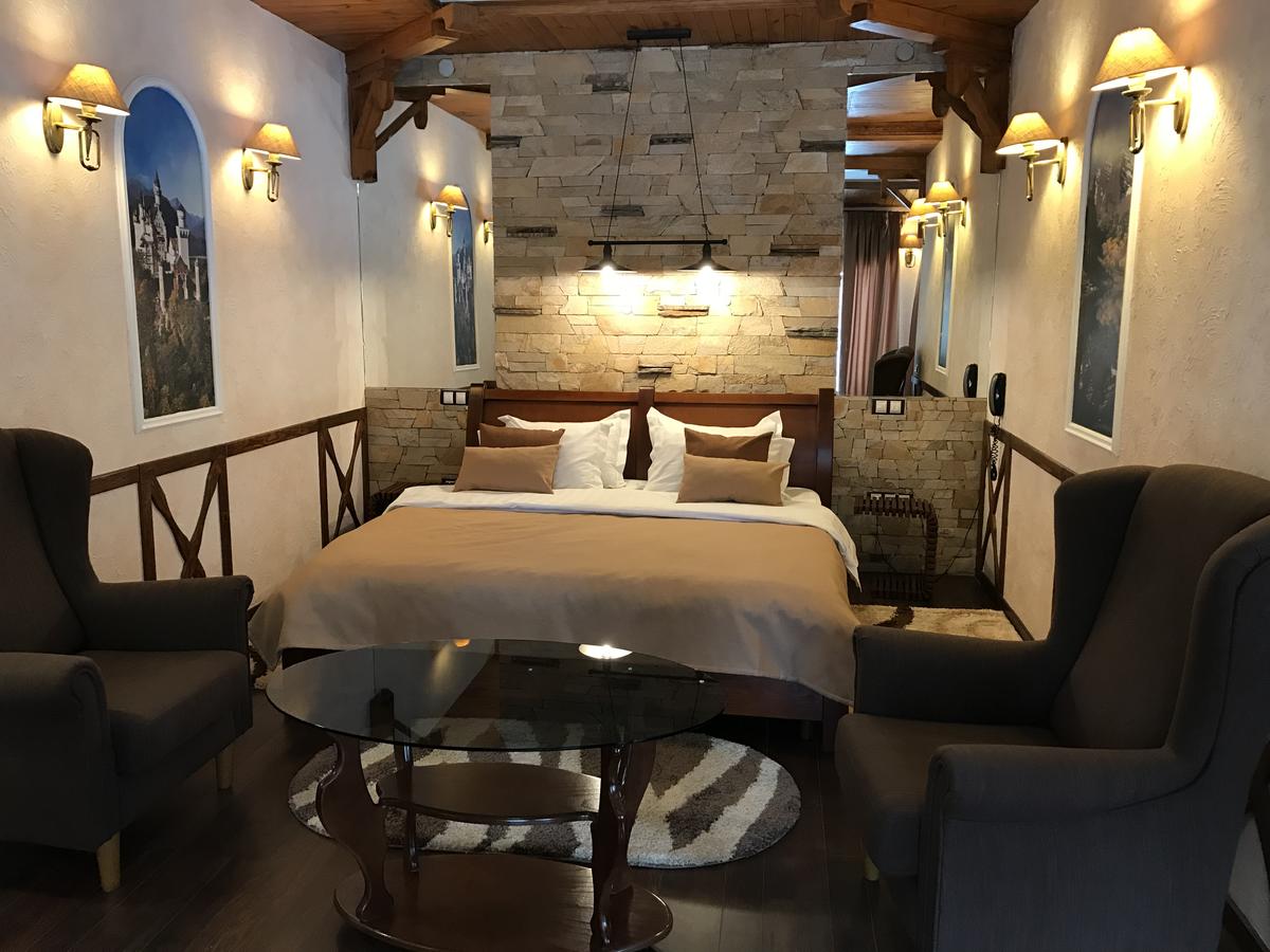 فندق مايسلفيسكي دفير