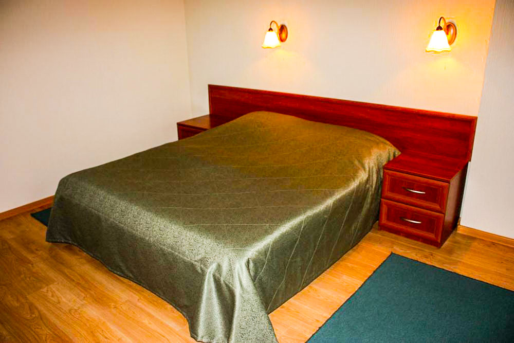 ميني-هوتيل أون إليكتروتيكنيكال 18