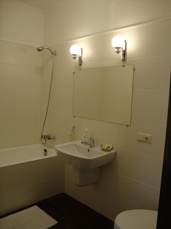 flyin.com