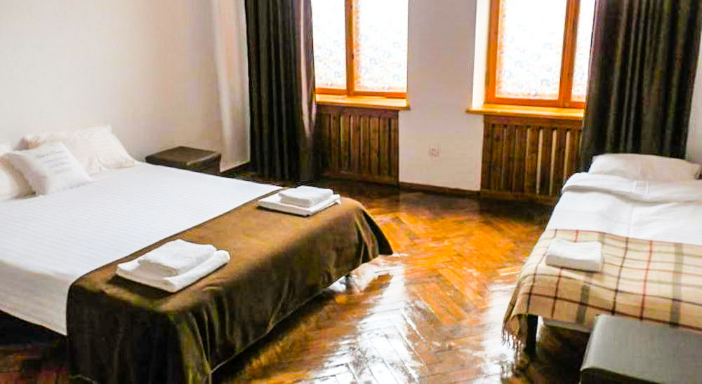 بيت شباب كروفات