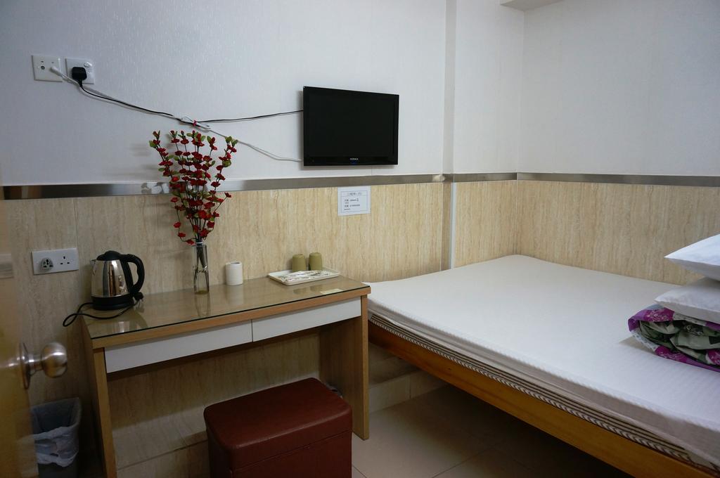 بيت شباب جونسون