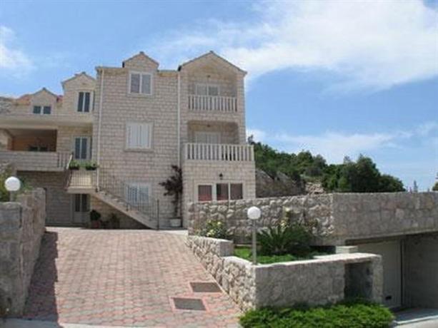 ماريا للشقق الفندقية