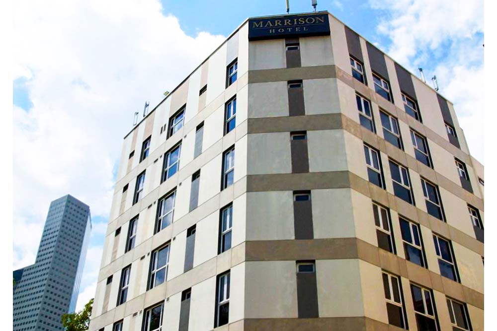 RedDoorz @ Beach Road