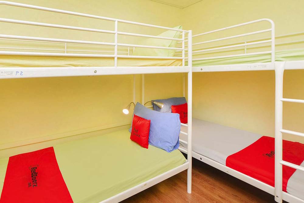 RedDoorz Hostel @ Hong Kong Street