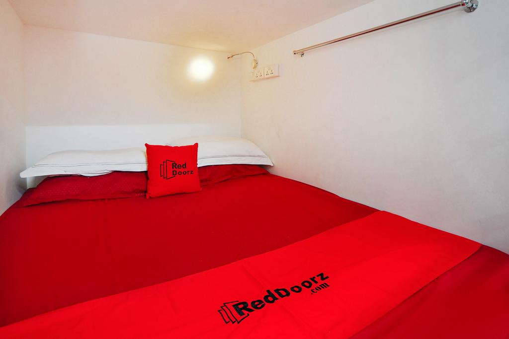 RedDoorz Hostel near Farrer Park MRT