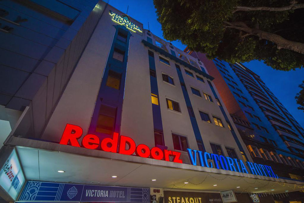 RedDoorz Plus Victoria Hotel