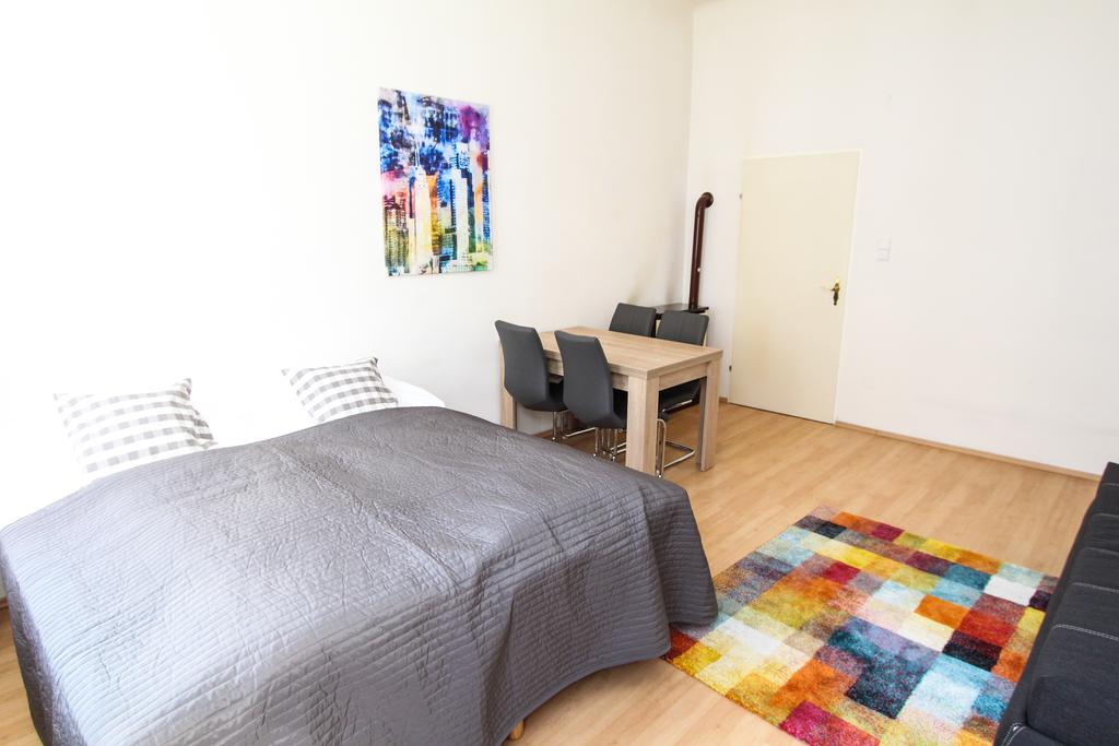 تشيك فيينا - هاغينمولرغاس