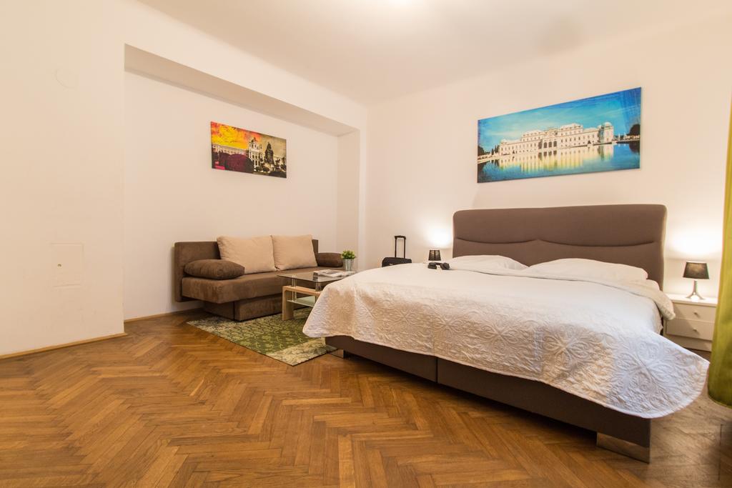 شقة تشيك فيينا - كرولغيسا