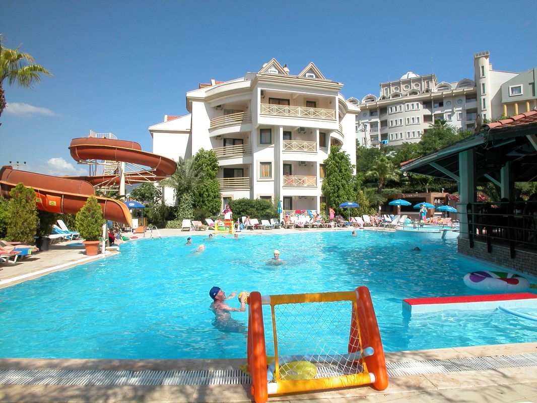 club Cettia Resort 