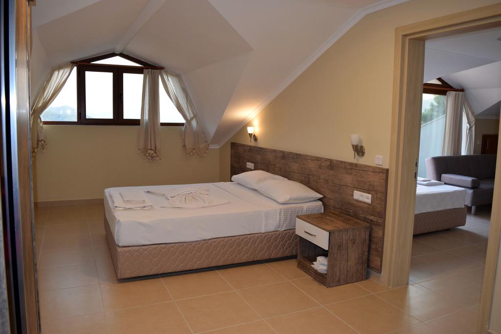 إن فوريست جوسيك