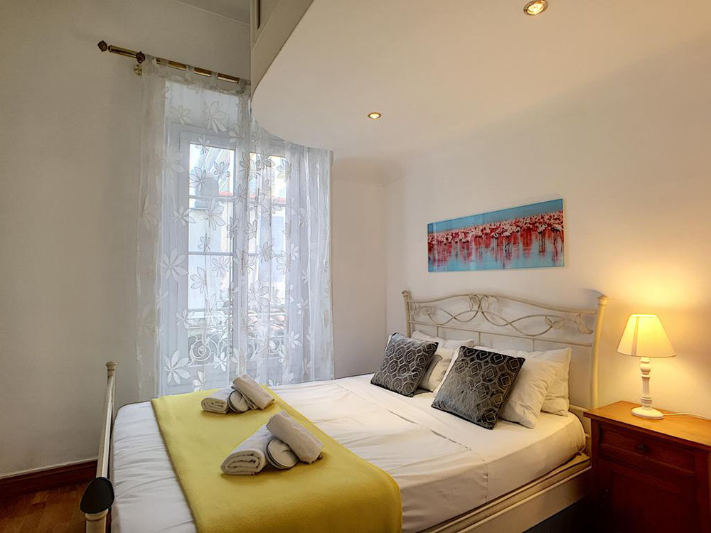 أشلي آند باركر - 5 مييربير