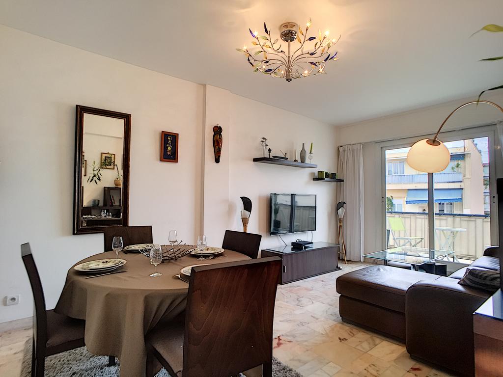 flyin.com