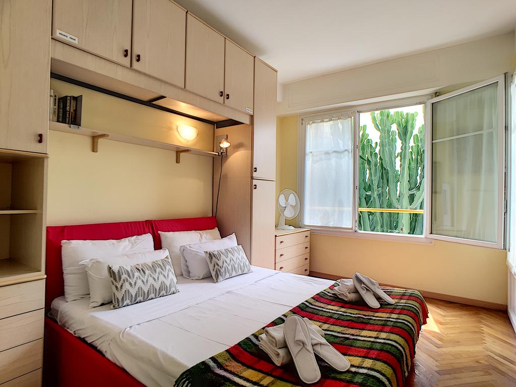 أشلي آند باركر - ماسينيه تراس