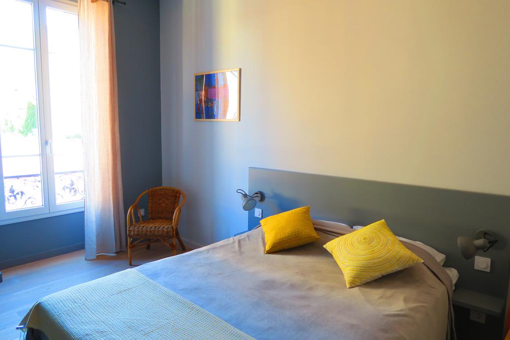 أشلي آند باركر - باليه ماري بريستيج