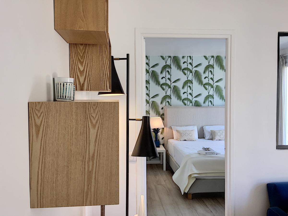 آشلي آند باركر - صني توب فلور تيراس