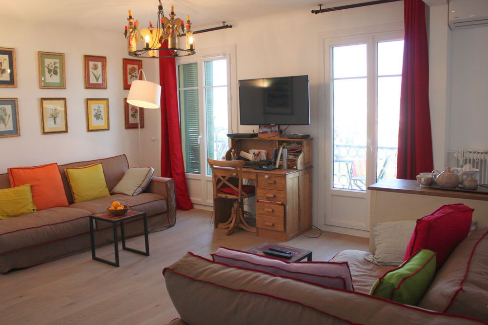 هابي فيو - لو ثياتر