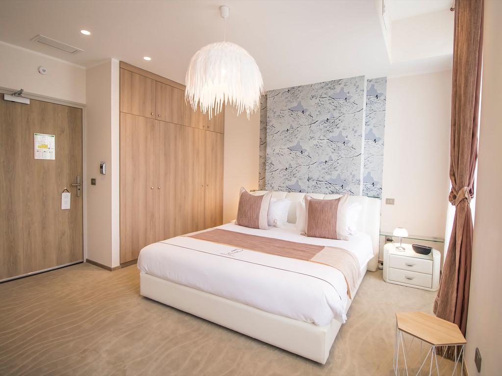 فندق ديه كينكونس