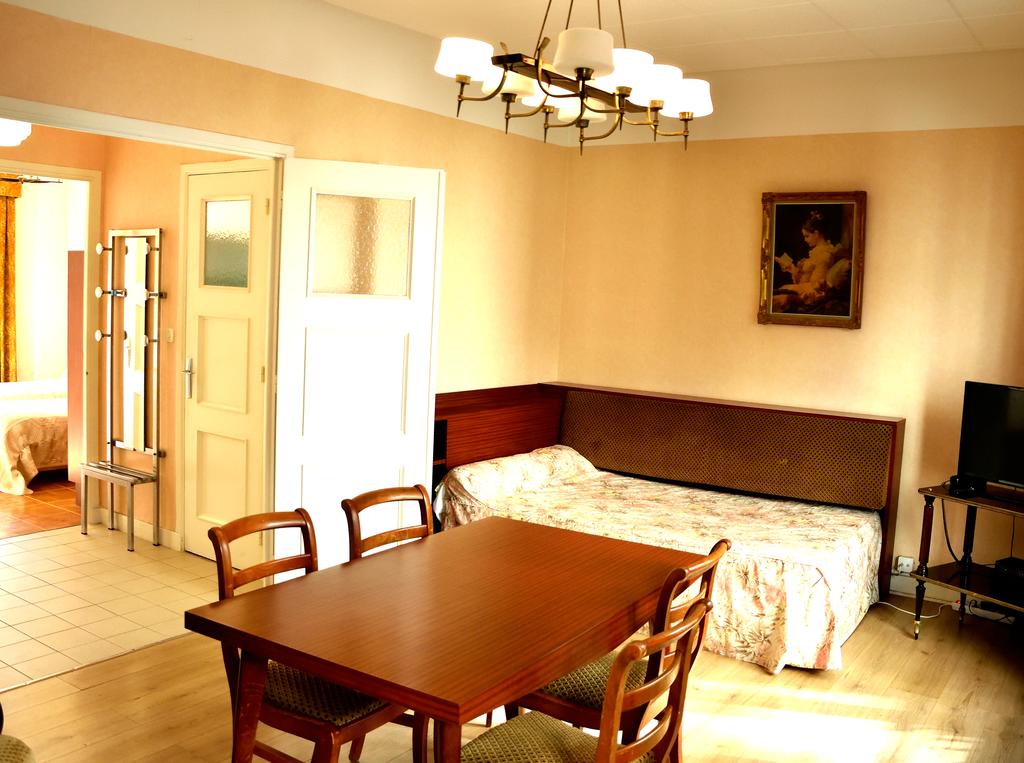 شقة فريغات 1