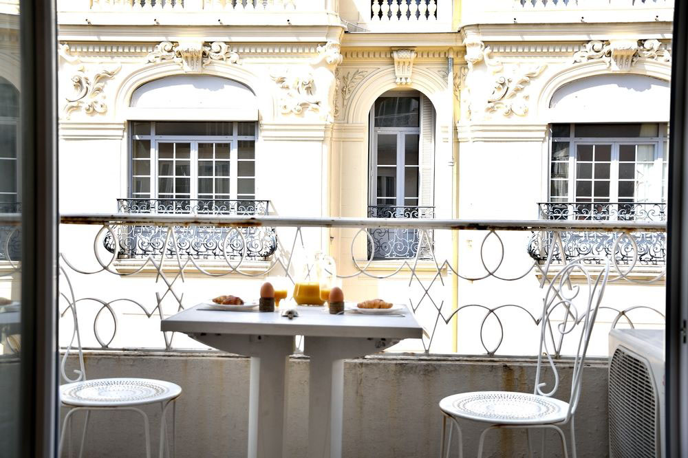 شقة فريغات 8