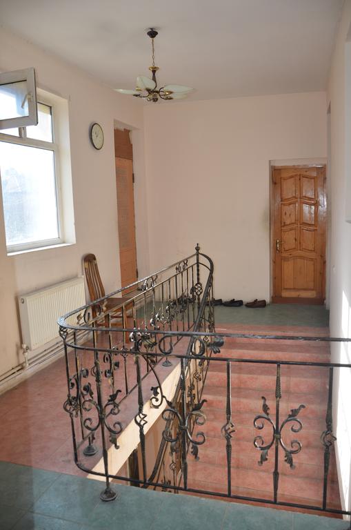 flyin.com