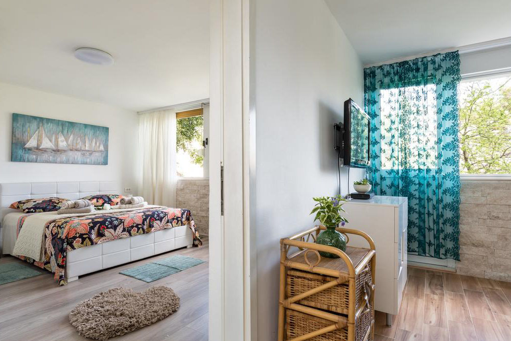 شقة سبليت فيرولى