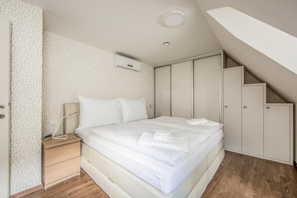 أبليند سيتي باستوفا 1