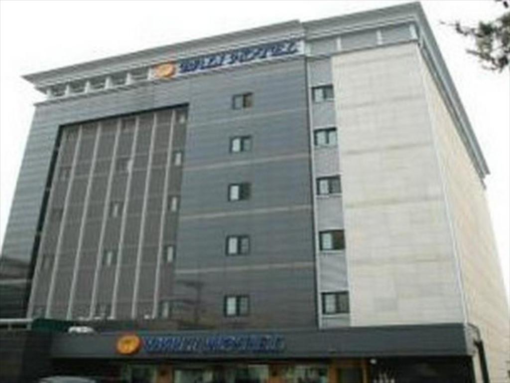 فندق بالي توريست