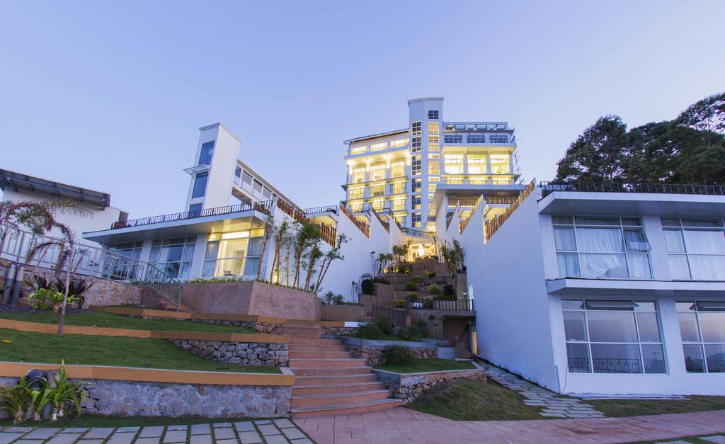 فريجرنت نيتشر مونار