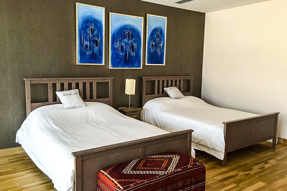 Bay Square Building 12