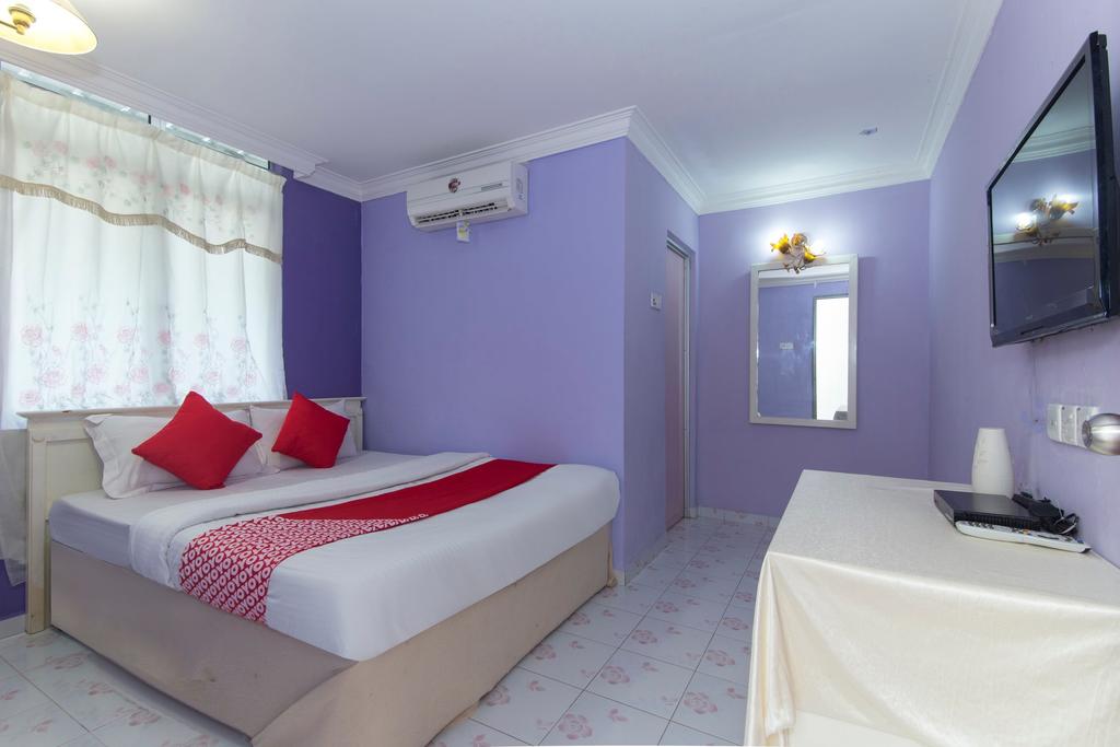 فندق أو واي أو 745 بروميدي