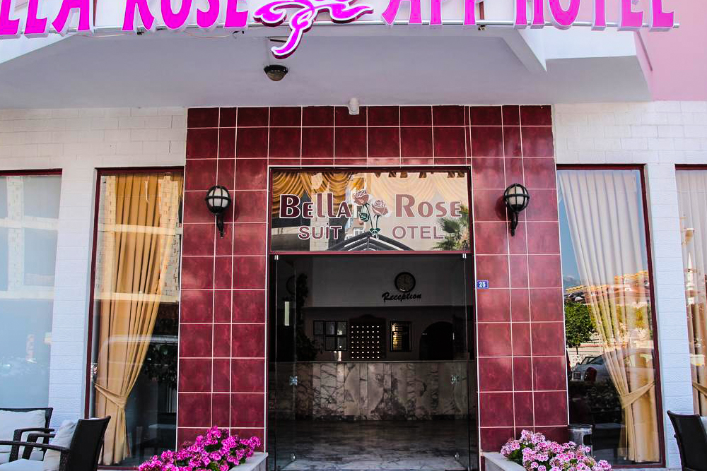 Bella Rose suit hotel