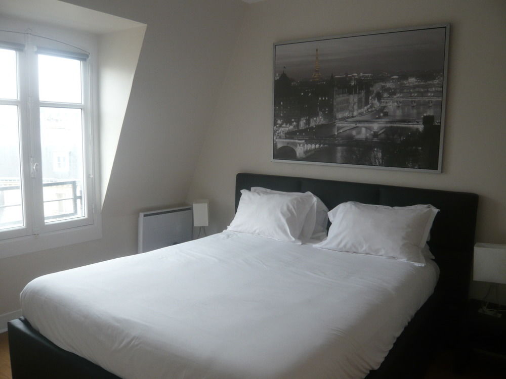 بريدج ستريت الشانزليزيه ريزيدنس