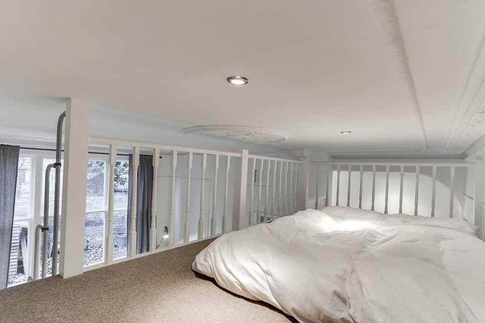 Bright 1BR in Earls' Court W/patio