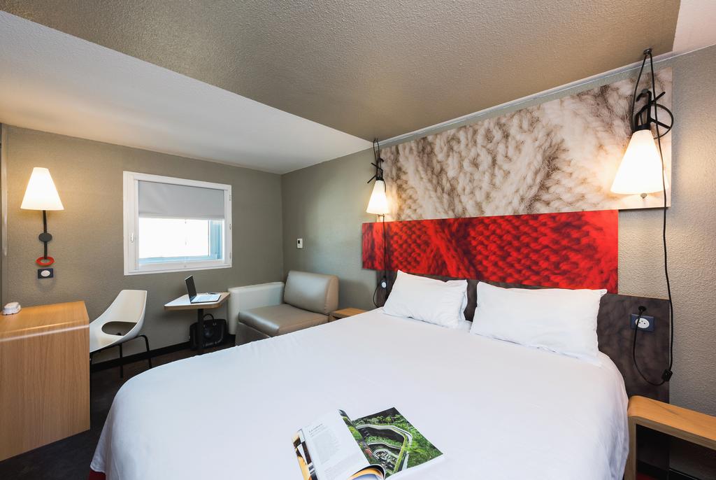 إيبيس بدجيت بوردو سنتر ميريادك 