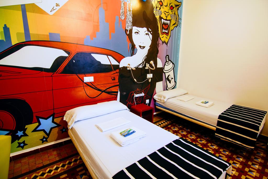 بيت شباب هوم يوث