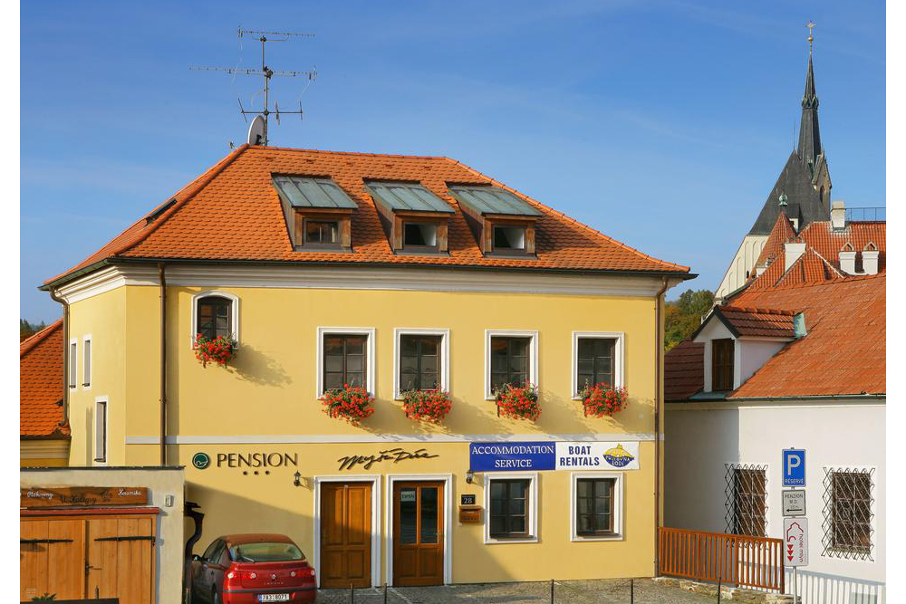 فندق غارني ميشي ديرا